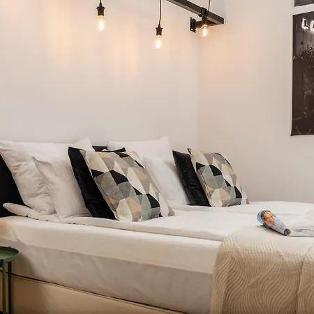 アパート Old Town Loft Designed With *